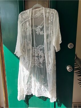 Amazon Sheer Lace Kimono Robe - White